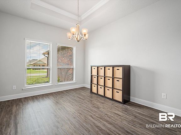 5th image of 8985 Amelia Dr