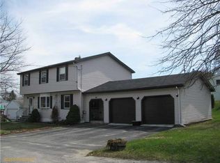 22 Orchard Cir, Lewiston, ME 04240