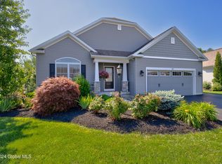 29 Somerset Dr, Clifton Park, NY 12118