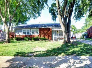 319 Downes Ln, Louisville, KY 40214