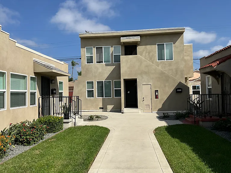 3571 Fairmount Ave — Photo 17