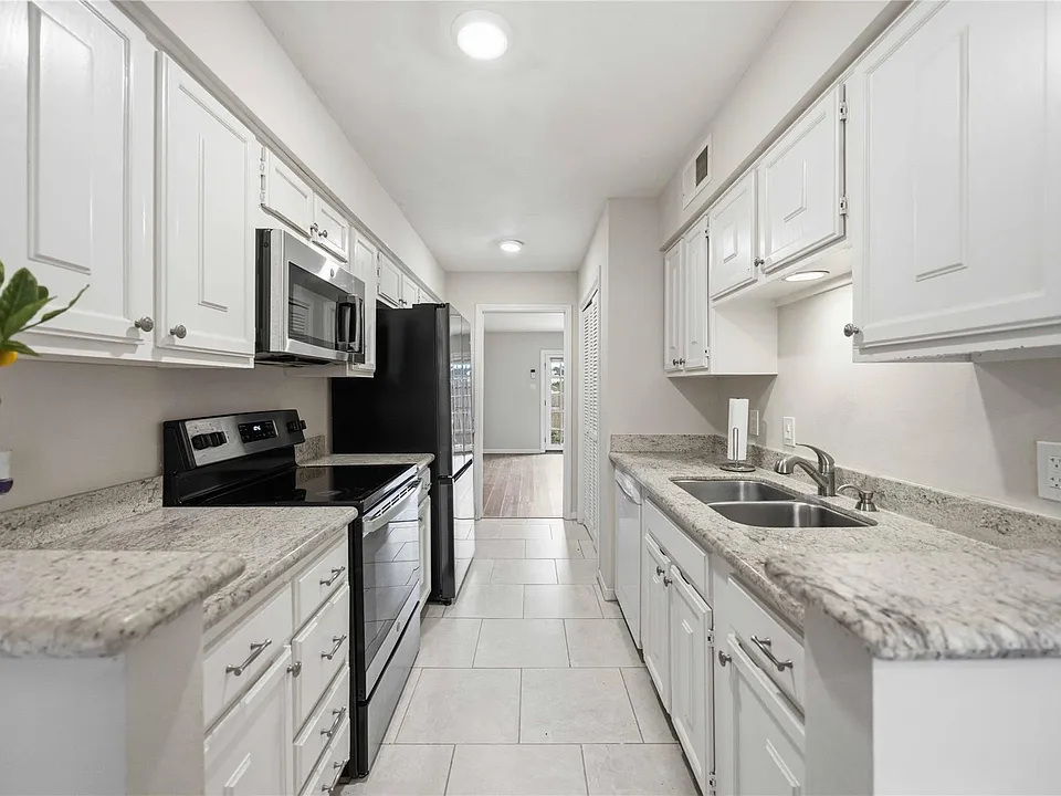 10336 Briar Forest Dr