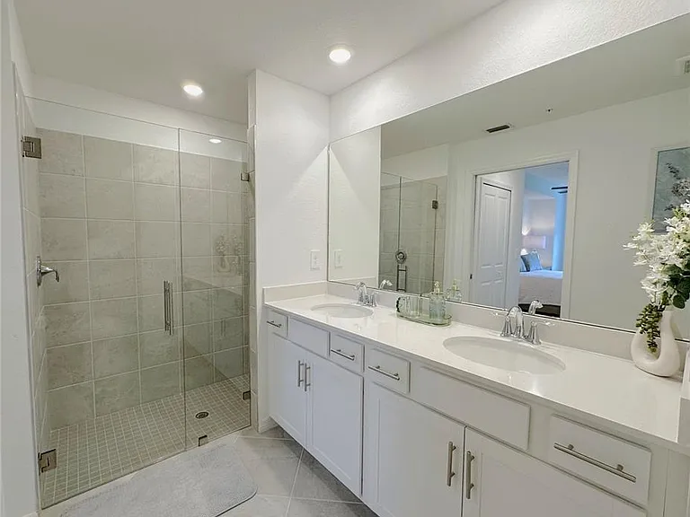 14221 Heritage Landing Blvd #2017 — Photo 17