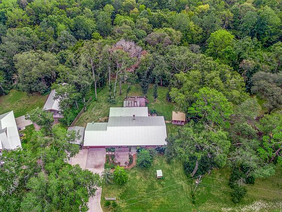 3rd image of 3220 Cross Creek Pl