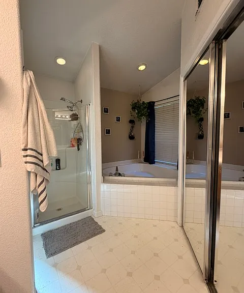 223 Canyon Creek Cir — Photo 32