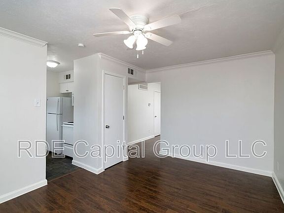 4th image of 2816 Throckmorton St APT 4