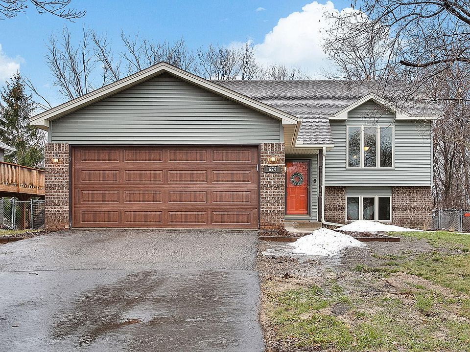 1st image of 674 107th Ln NW