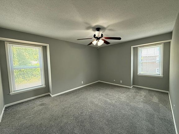 4th image of 8441 Robinson St #21-201