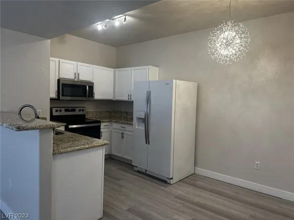 2121 Hussium Hills St Unit 202, Las Vegas, NV 89108