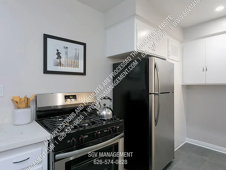 496 S Euclid Ave — Photo 9