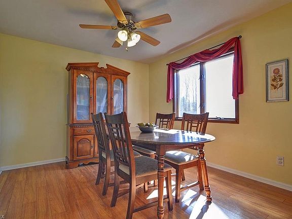 5th image of 14881 Sherwood Dr