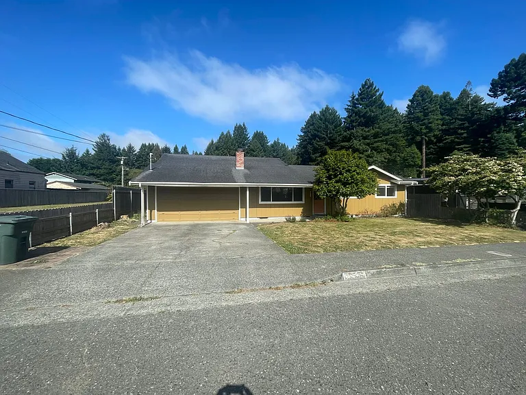 4590 Excelsior Rd — Photo 2