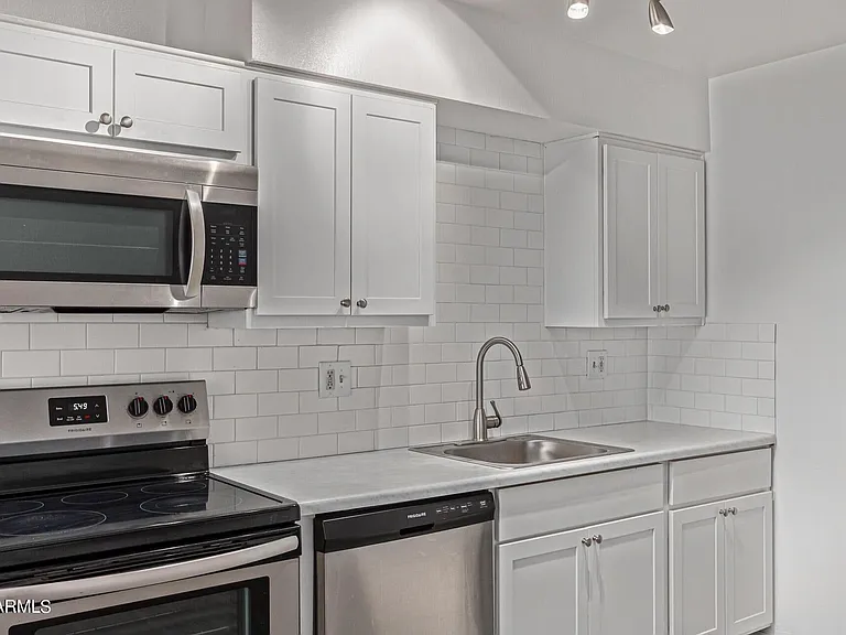 Welcome to The Sanctuary on Wilson - First Month FREE with approved application — Photo 3