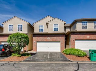 16516 W Willow Walk Dr, Lockport, IL 60441