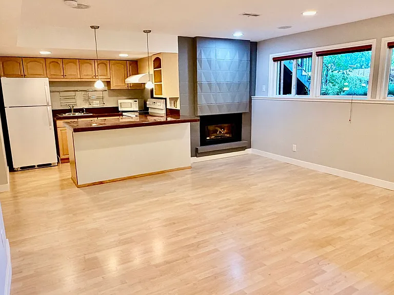 17420 NE 11th St — Photo 20