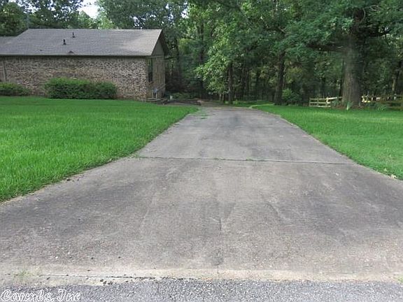 5th image of 15 Rosemary Ln