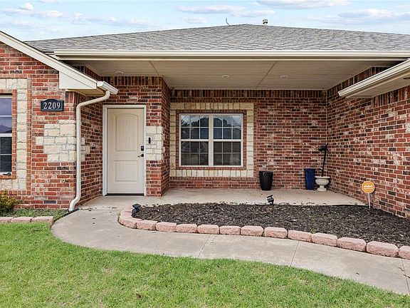 2nd image of 2209 Stratta Dr