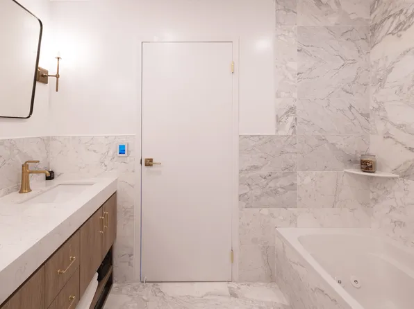 364 Myrtle Avenue image 11 of 23