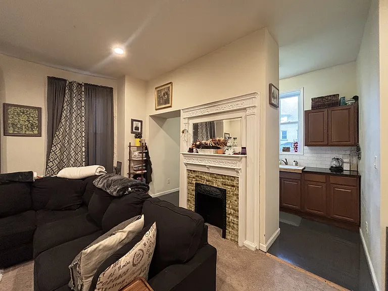 355 Stratford Ave #2 — Photo 6