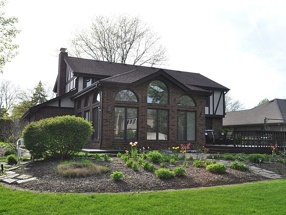 3rd image of 2631 N Haddow Ave