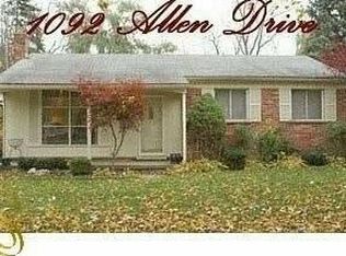 1092 Allen Dr, Northville, MI 48167