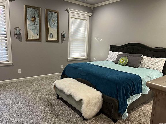 3rd image of 7525 Garden Way Dr