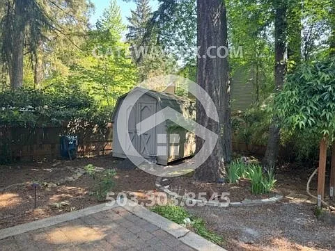 17490 Hill Way — Photo 36
