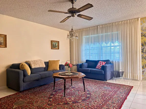 612 Normandy Ln, Delray Beach, FL