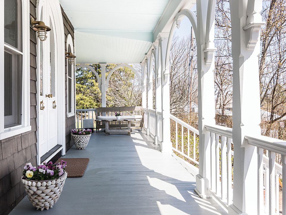 13 Spring Garden Ave, Shelter Island Heights, NY 11965 Zillow