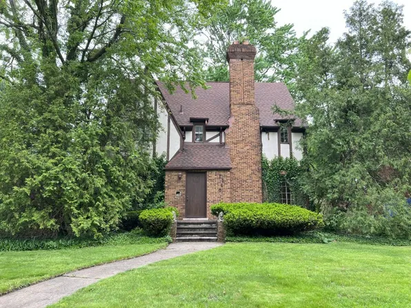 17560 Avilla Blvd, Lathrup Village, MI 48076