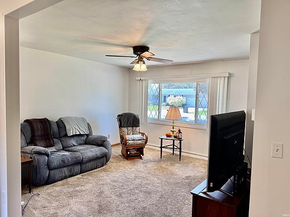 2nd image of 1214 Rochester Blvd