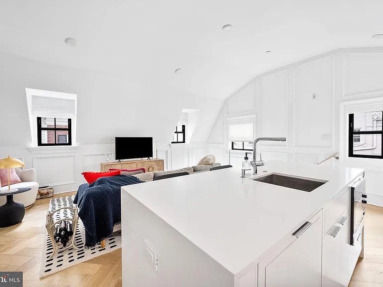 2007 Wyoming Ave NW #17 — Photo 16