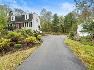 49 Asylum St, Mendon, MA 01756