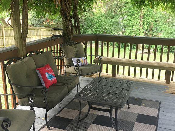 1 of 3 deck areas