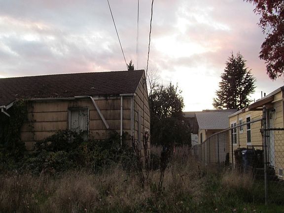 2nd image of 5108 S Sheridan Ave