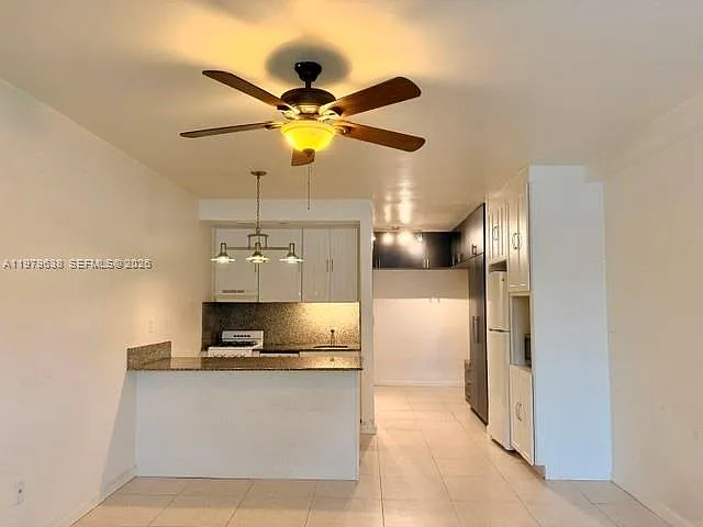 2445 Lake Pancoast Dr #7 — Photo 10