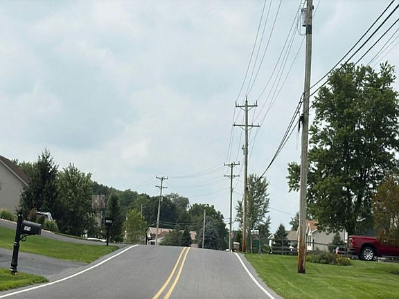 4th image of 11077 Thornwood Rd