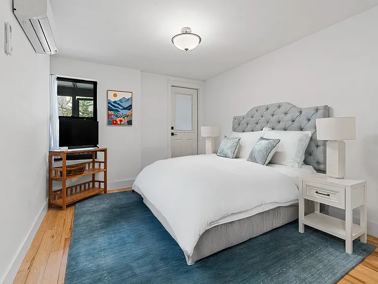 1217 Jefferson Ave #1 — Photo 17