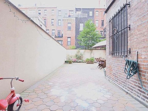 2nd image of 144 W 75th St APT 1B