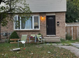 32 Elvira Cres, London, ON N6E2P4