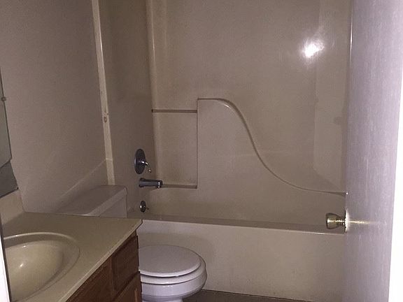 4th image of 1629 Shelby Dr APT B