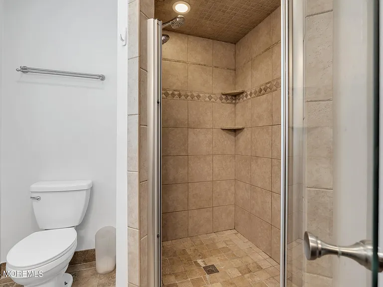 505 Long Branch Ave — Photo 18