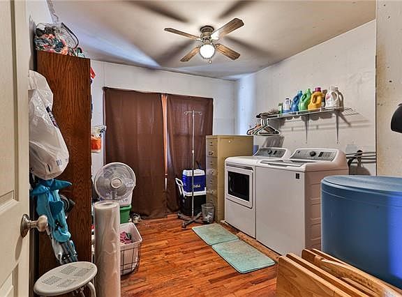 4th image of 730 N 80th Pl