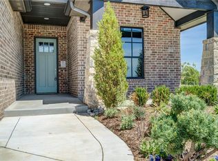 225 Ponte Julienn Ct, Edmond, OK 73034