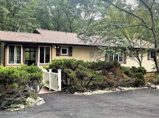 145 Ruffed Grouse Rd, Bushkill, PA 18324