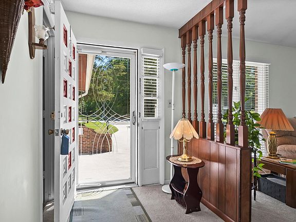 4th image of 6095 Friendship Ln.