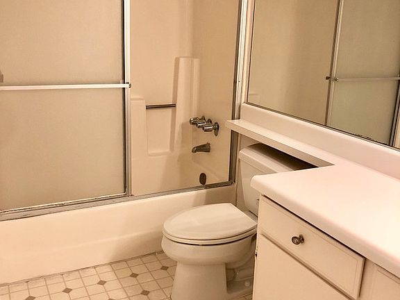 2nd image of 1535 S Bentley Ave APT 105