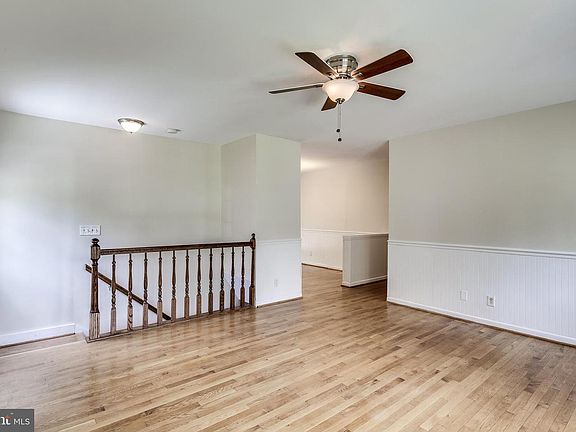 5th image of 4203 Elizabeth St