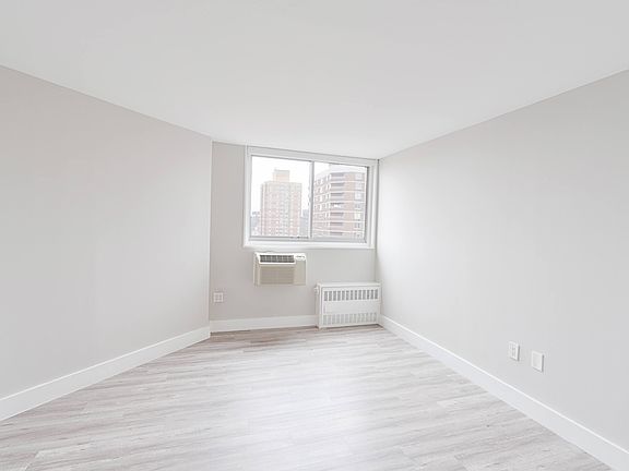 3rd image of 500 2nd Ave APT 19F
