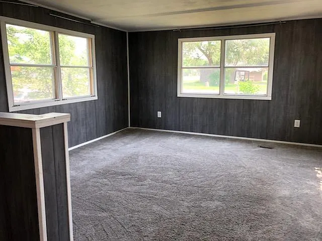 3 bed, 920 sqft, $1,700 — Photo 2
